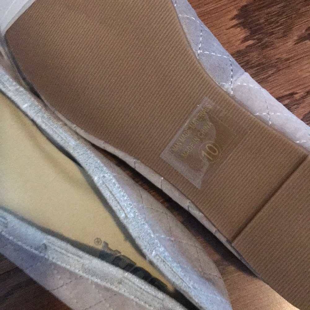 Shoes - Picture 2 of 2